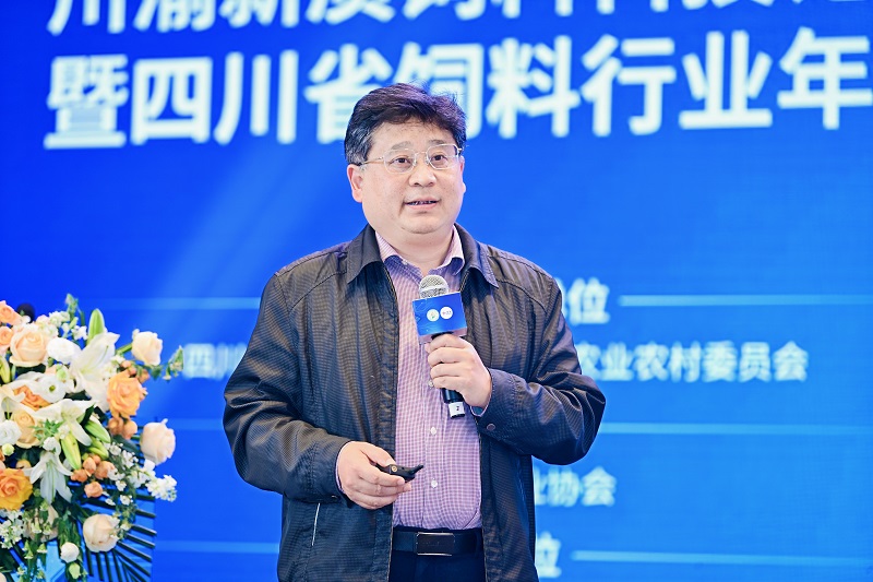 贾刚.JPG
